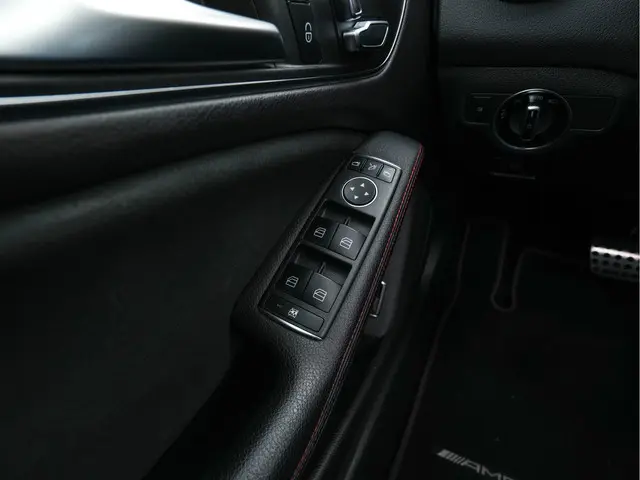 Mercedes-Benz CLA AMG 45 4MATIC Ambition 2018 Benzine 27