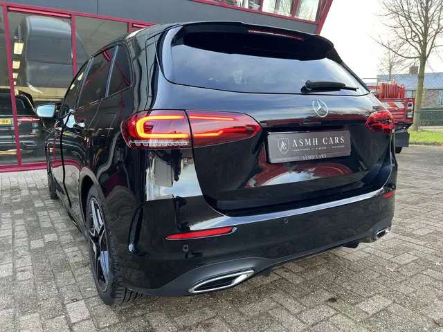 Mercedes-Benz B-Klasse 180 AMG Line 2023 Benzine 6