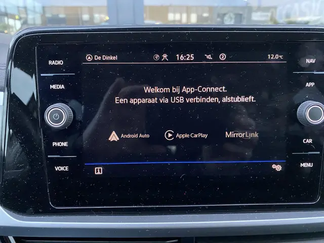 Volkswagen T-Roc 1.5 TSI Life Business 2022 Benzine 27