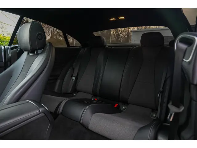 Mercedes-Benz E-Klasse Coupé 200 2018 Benzine 10