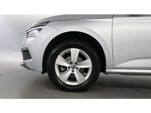 Škoda Kamiq 1.0 TSI 115pk Sport Business 2021 Benzine 11