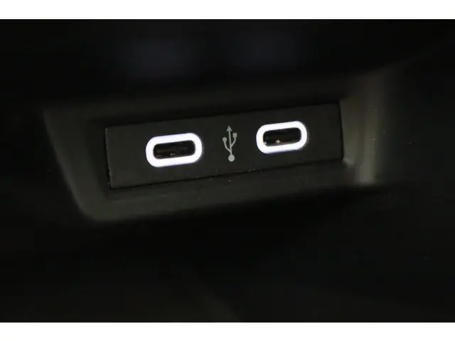 Volkswagen Polo 1.0 TSI Highline 2021 Benzine 45