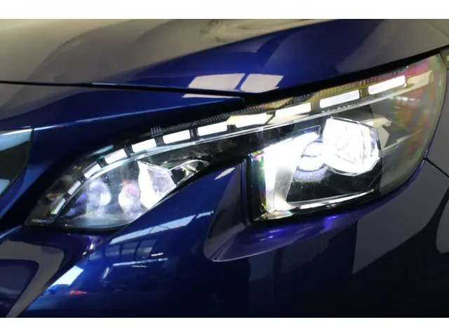 Peugeot 3008 1.2 PureTech Allure 2019 Benzine 18