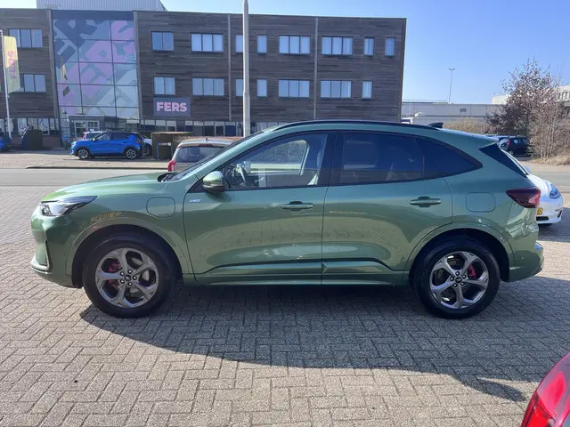 Ford Kuga 2.5 PHEV ST-Line X 2025 Hybride Benzine 3