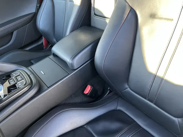 Jaguar F-Type 3.0 V6 S Convertible 2013 Benzine 15