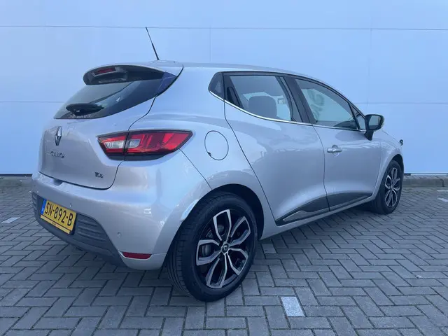 Renault Clio 0.9 TCe Intens 2017 Benzine 16
