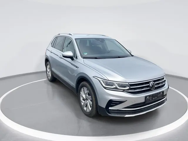 Volkswagen Tiguan 1.5 TSI 150pk DSG Elegance 2024 Benzine 4