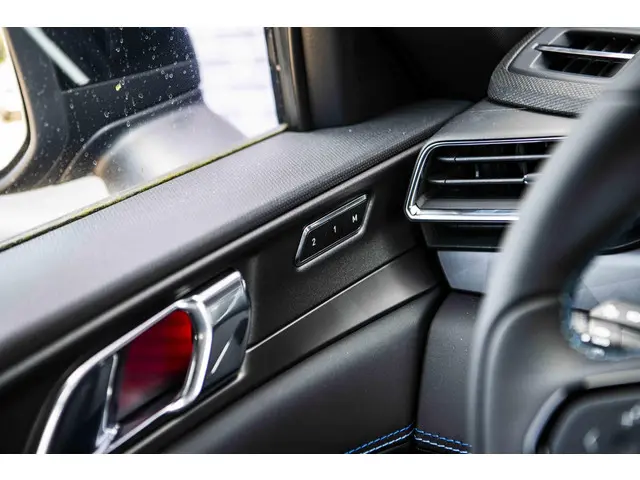 Lynk & Co 01 1.5 Business Edition 2025 Hybride Benzine 27