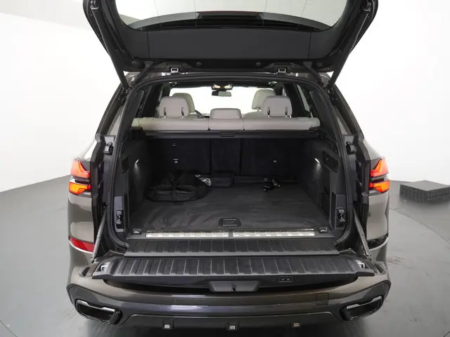 BMW X5 xDrive50e 2025 Hybride Benzine 27