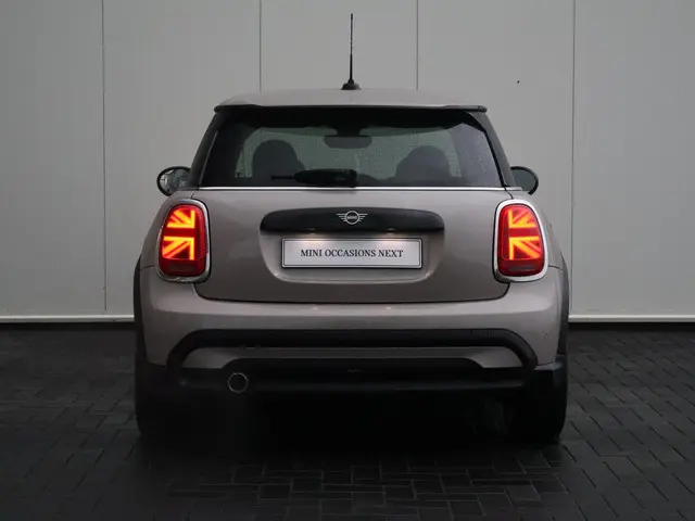 MINI Cooper Mini 1.5 Classic 2023 Benzine 13