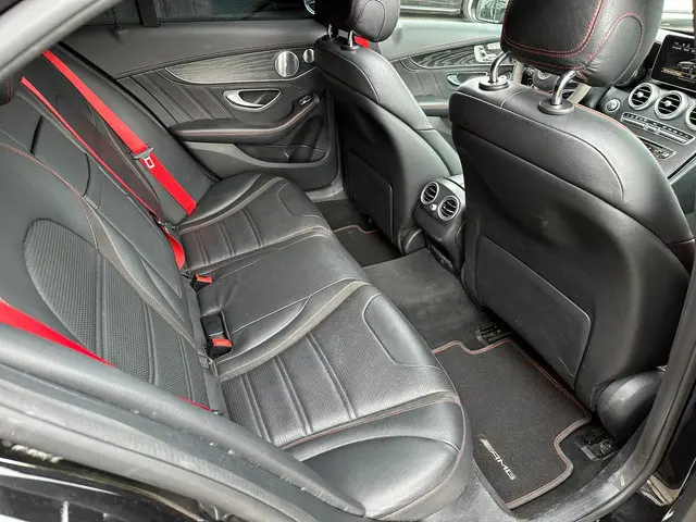 Mercedes-Benz C-Klasse AMG 43 4MATIC / PANO 2018 Benzine 21