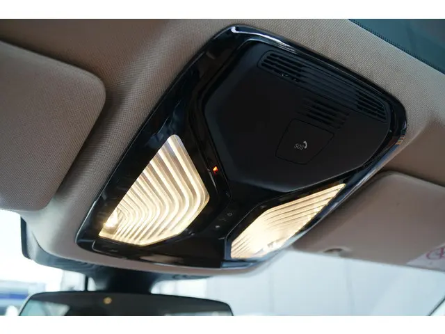 BMW 5 Serie Touring 530i xDrive Executive 2017 Benzine 62