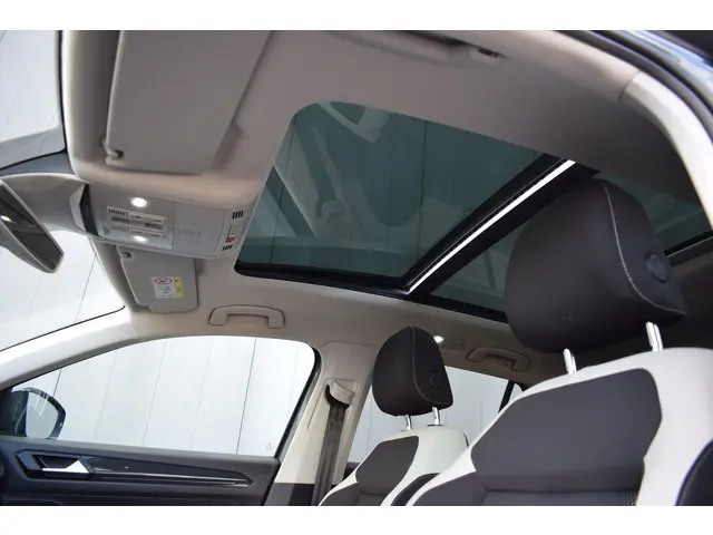 Volkswagen T-Roc 1.5 TSi 150pk Sport 2019 Benzine 9