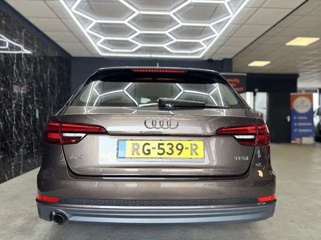 Audi A4 Avant 1.4 TFSI Sport S line edition 2018 Benzine 6