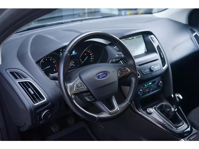 Ford Focus Wagon 1.0 EcoBoost Titanium 2016 Benzine 20