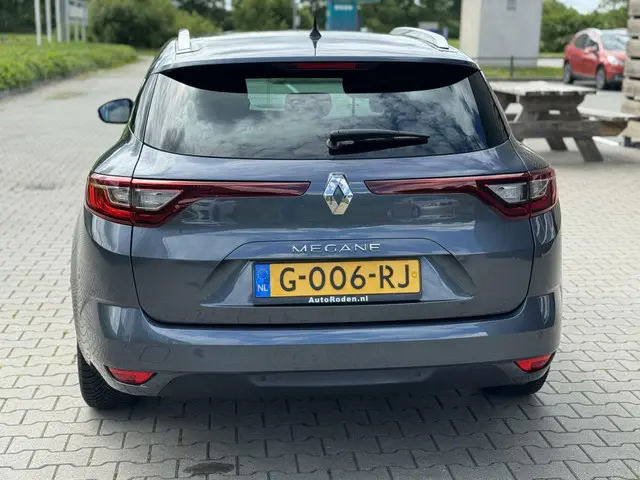 Renault Mégane Estate 1.3 TCe 85kW Limited 2019 Benzine 10