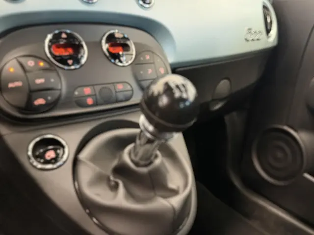 Fiat 500 1.0 Hybrid Dolcevita 2023 Benzine 21