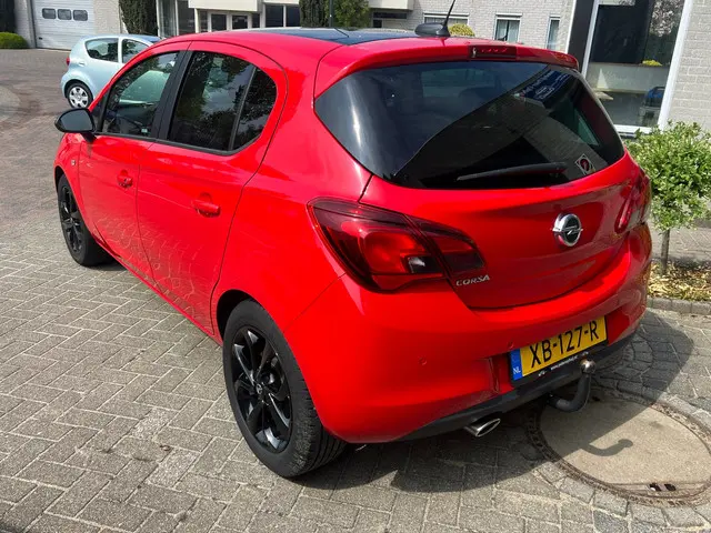 Opel Corsa 1.4 Black Edition *Airco*LM velgen* 2018 Benzine 6