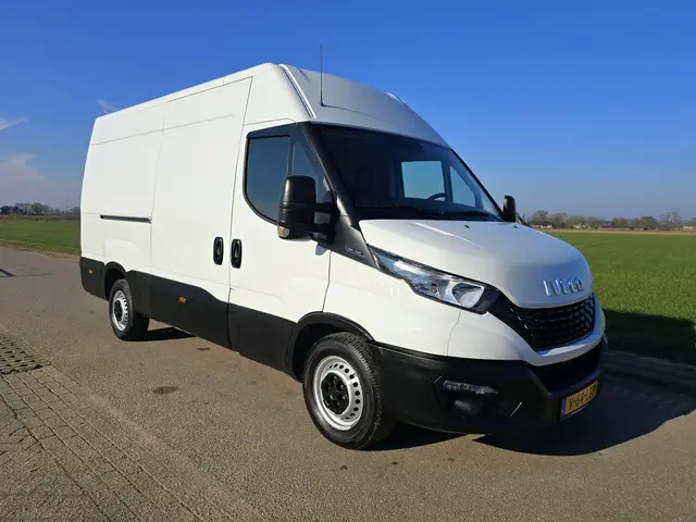 Iveco Daily 35S14V 2.3 352L H2 2021 Diesel 8
