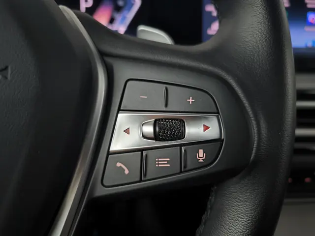 BMW 3 Serie 320e 2023 Hybride Benzine 23