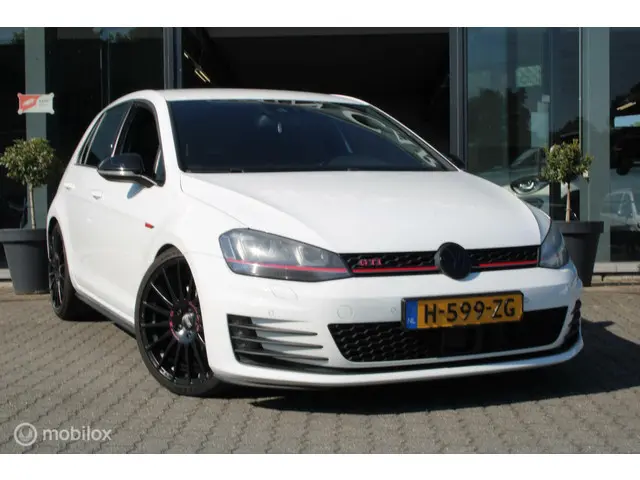 Volkswagen Golf 2.0 TSI GTI 2013 Benzine 9
