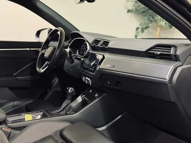 Audi Q3 35 TFSI S edition 2x S-Line 2022 Benzine 27