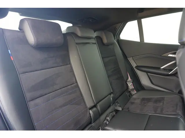 BMW iX2 eDrive20 2025 Elektrisch 8