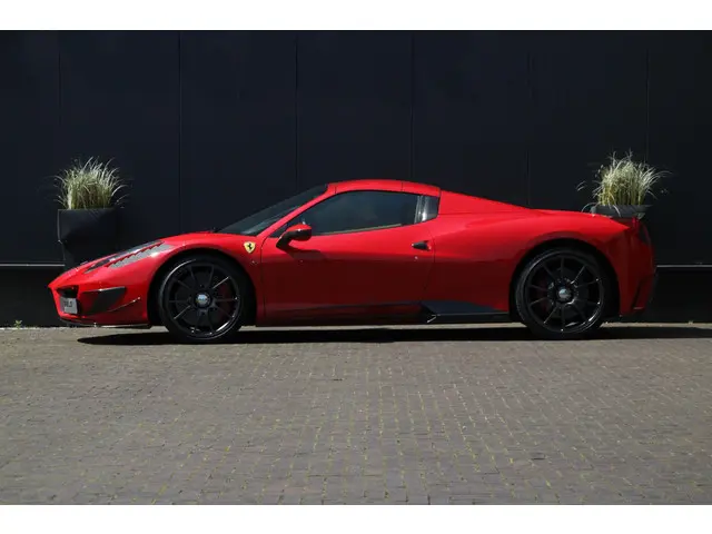 Ferrari 458 4.5 V8 Spider Mansory 2014 Benzine 47
