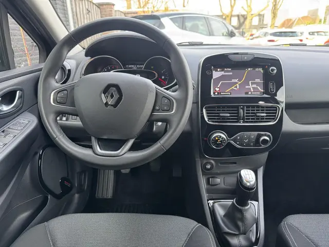 Renault Clio Estate 0.9 TCe Intens 2019 Benzine 11