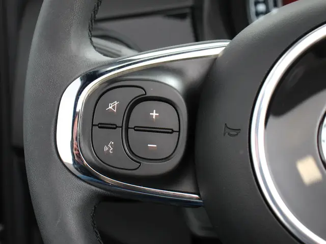 Fiat 500C 1.0 Hybrid Bellavita 2024 Benzine 14