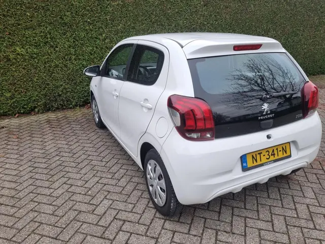 Peugeot 108 1.0 e-VTi Blue Lion 2017 Benzine 24