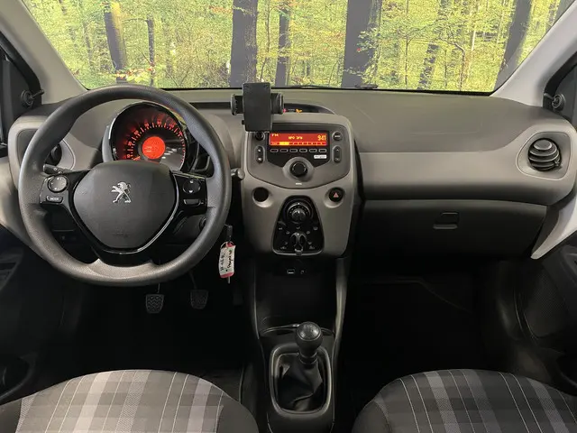 Peugeot 108 1.0 e-VTi Active 2020 Benzine 9