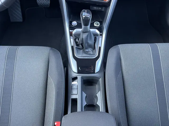 Volkswagen T-Roc 1.5 TSI Life Business 2024 Benzine 25