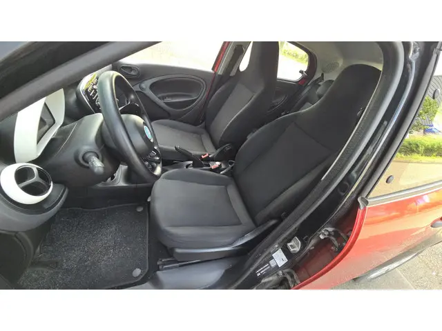 Smart Forfour 1.0 Pure 2016 Benzine 30