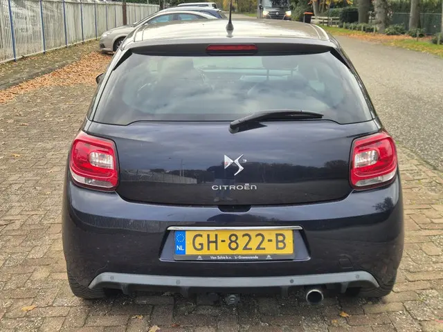 Citroën DS3 1.2 PureT. incl. Nieuwe apk!! 2015 Benzine 8