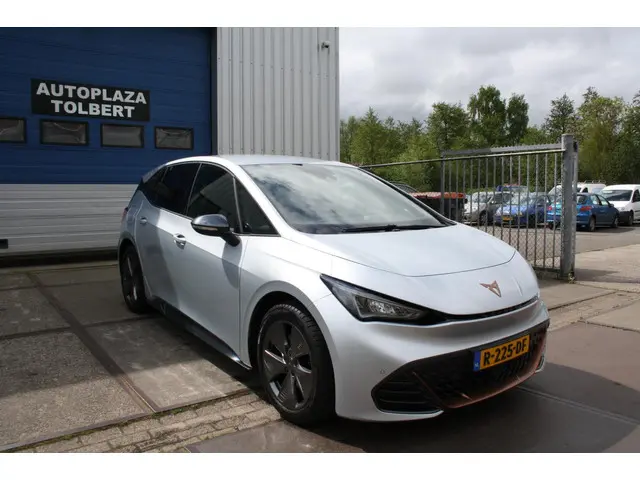 CUPRA Born Business 62 kWh BJ 2022 2022 Elektrisch 3