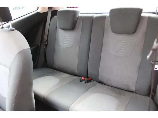 Ford Ka 1.2 Titanium X start/stop 2014 Benzine 10