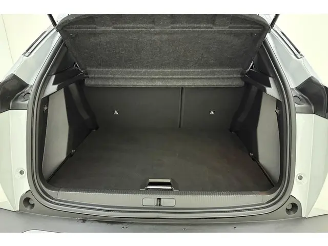 Peugeot 2008 1.2 PureTech 100pk Allure 2024 Benzine 10