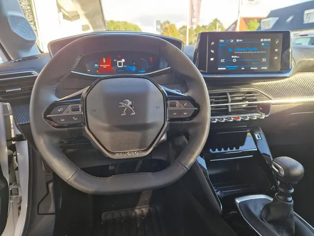 Peugeot 208 1.2T 100pk Allure Pack 2023 Benzine 12