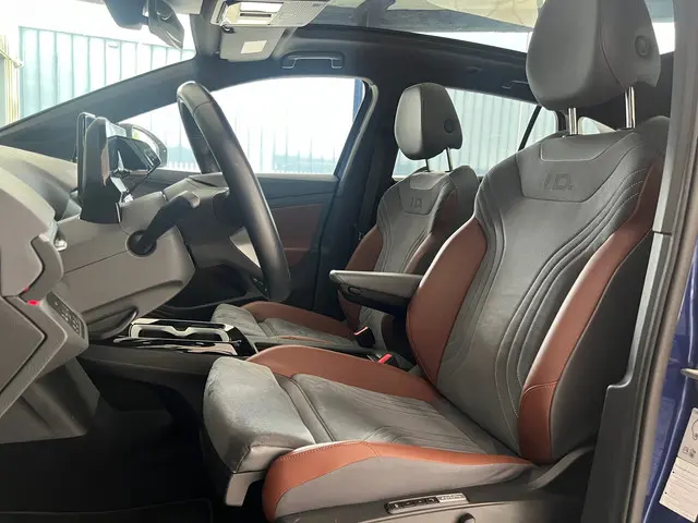 Volkswagen ID.4 First Max 77 kWh PANORAMA 2020 Elektrisch 16