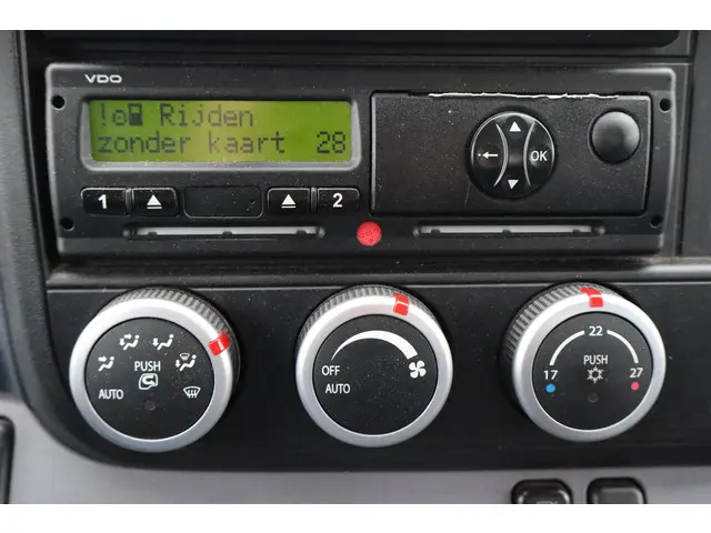 FUSO Canter 3C15 3.0 DI 340 2017 Diesel 10