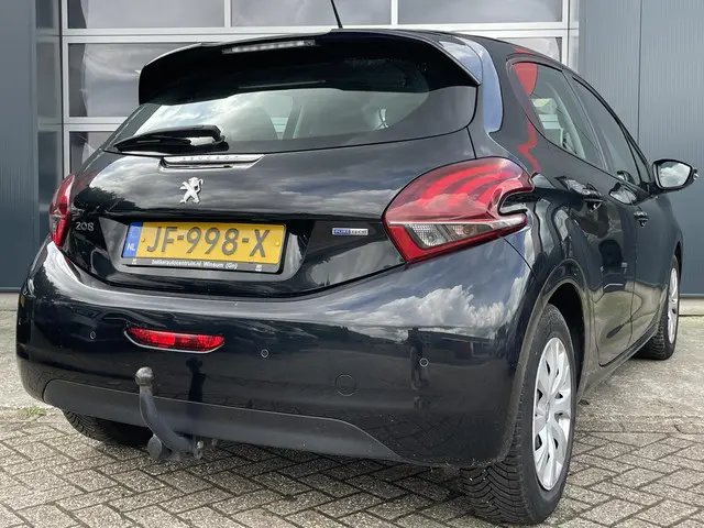 Peugeot 208 1.2 PureTech Blue Lion 2016 Benzine 7
