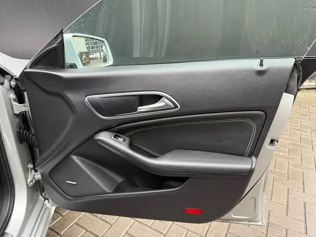 Mercedes-Benz CLA 200 Ambition 2013 Benzine 24