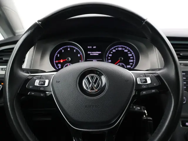 Volkswagen Golf 1.0 TSI 116 PK + CARPLAY | DAB | 2017 Benzine 14