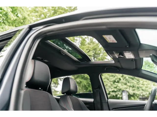 SEAT Leon 1.5 TSI FR NAP DSG Beats Pano ACC 2020 Benzine 58