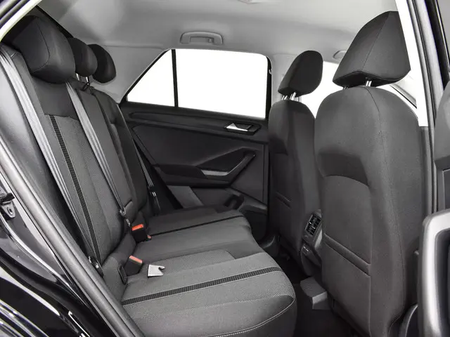 Volkswagen T-Roc 1.5 TSI 150pk DSG Life 2023 Benzine 10