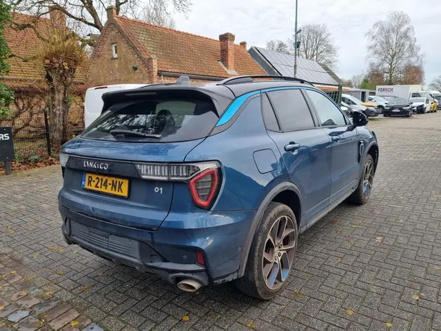 Lynk & Co 01 1.5 2022 Hybride Benzine 4