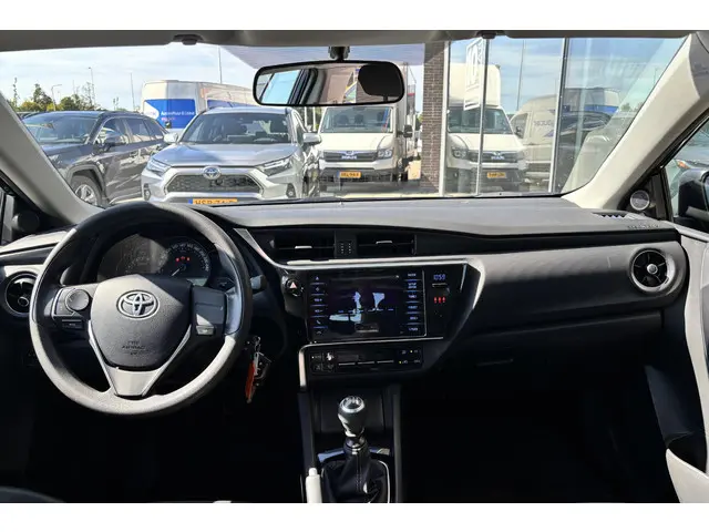 Toyota Auris 1.3 Now, Parkeersensoren 2016 Benzine 28