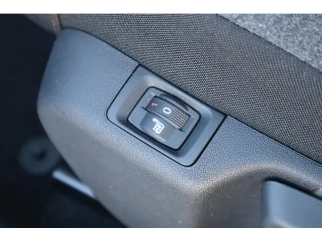 Citroën C3 1.2 PureTech Max 2024 Benzine 11