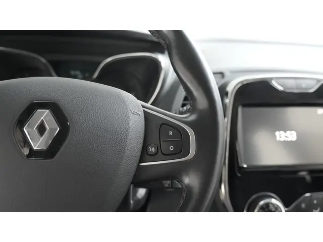 Renault Captur TCe 120 Dynamique 2017 Benzine 29